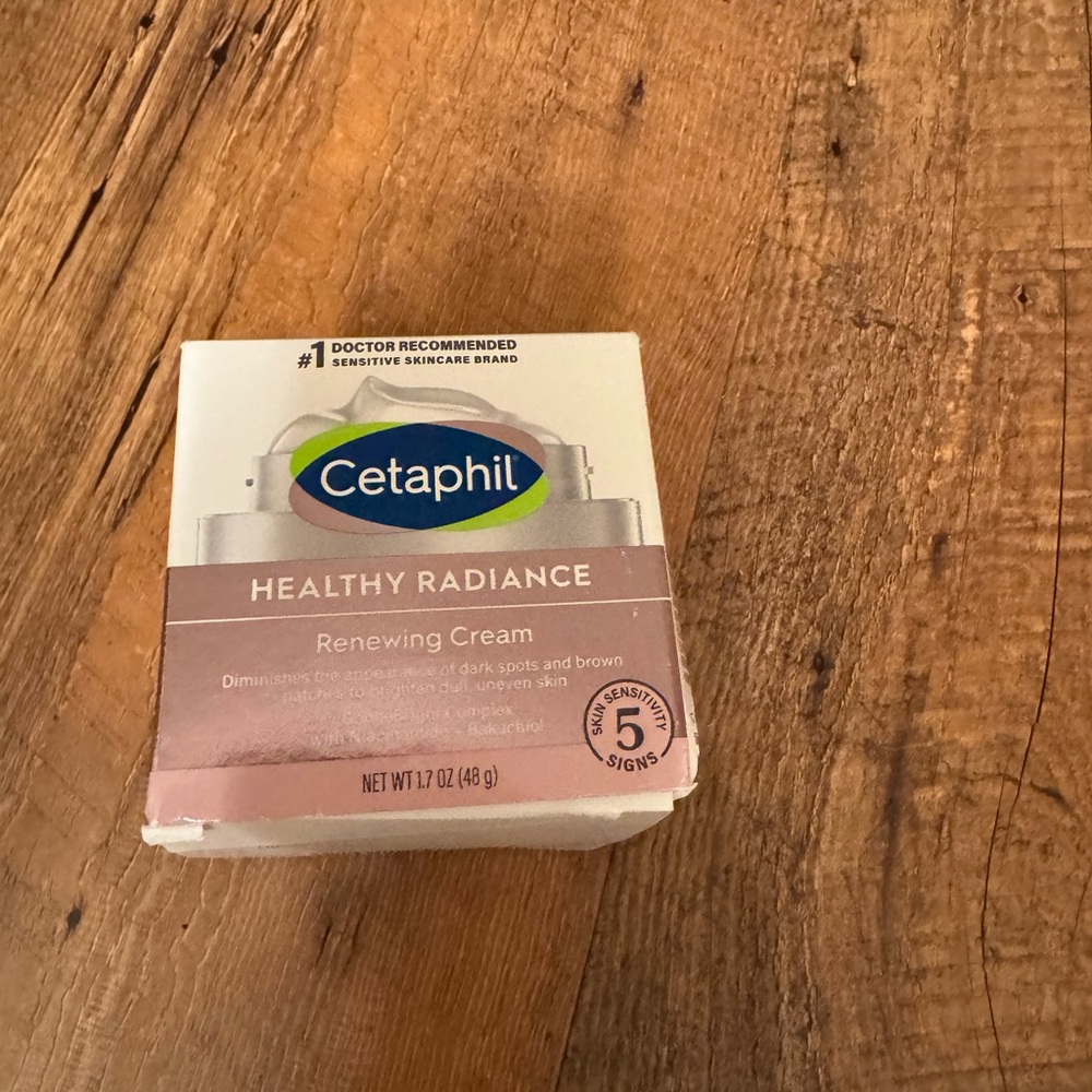 Cetaphil Healthy Radiance Renewing Cream